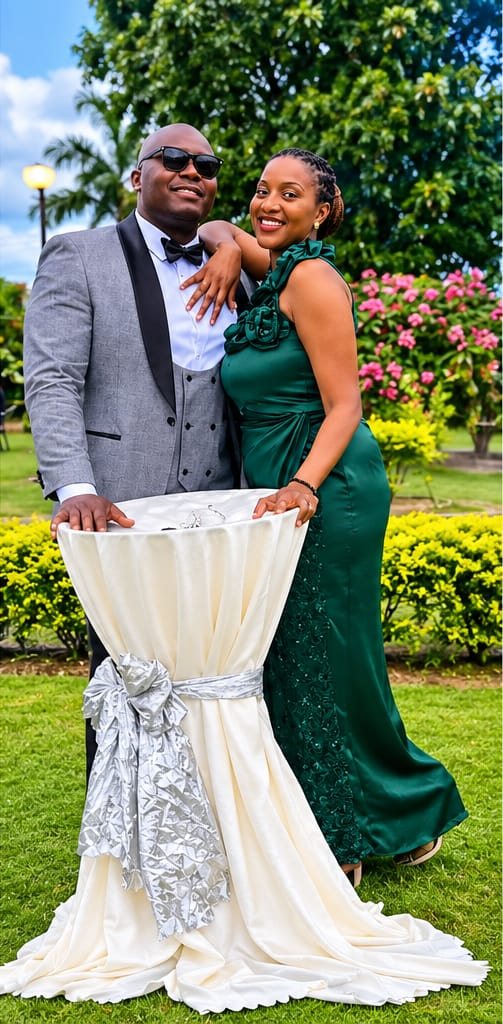 Bernardo e Cleide no jardim